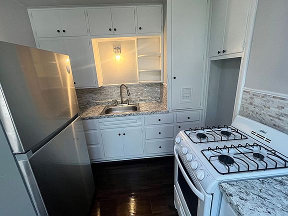 4th image of 910 SW 7th St #2