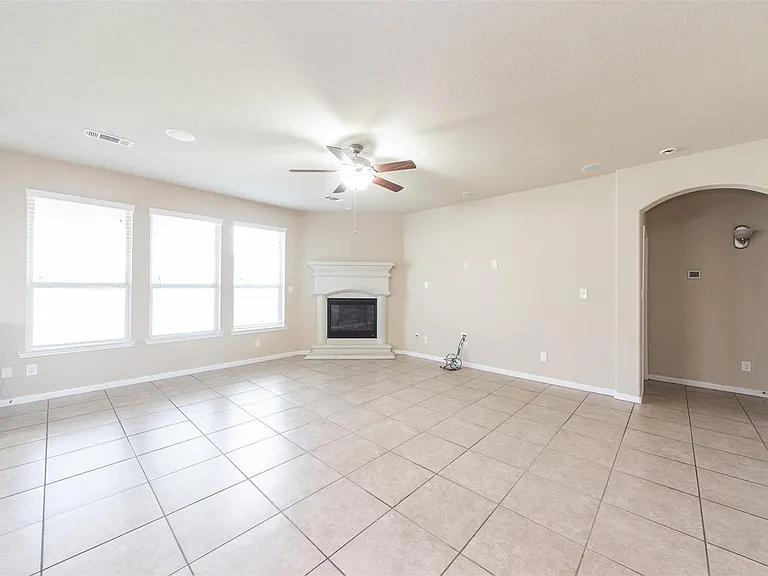 6202 Eden Prairie Dr — Photo 11
