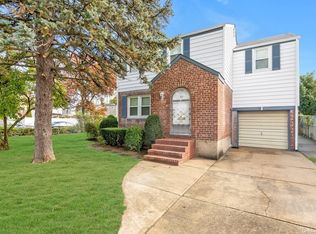 57 Opal St, Elmont, NY 11003