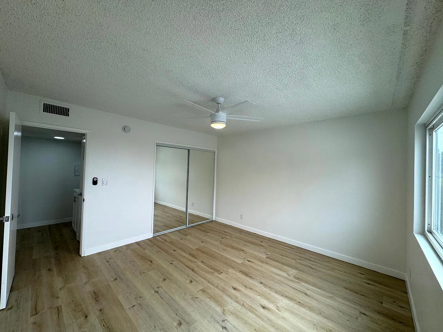 1284 Havenhurst Drive — Photo 4