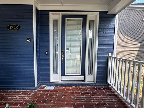 1343 Island Pl E Photo 1