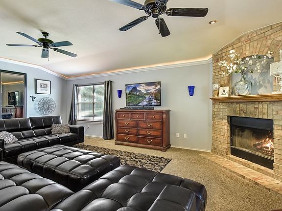 4th image of 418 Peaceful Haven Way