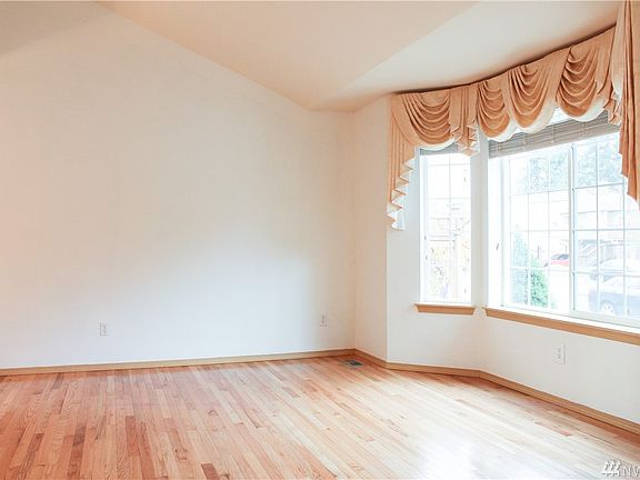 5th image of 3439 S 382nd St