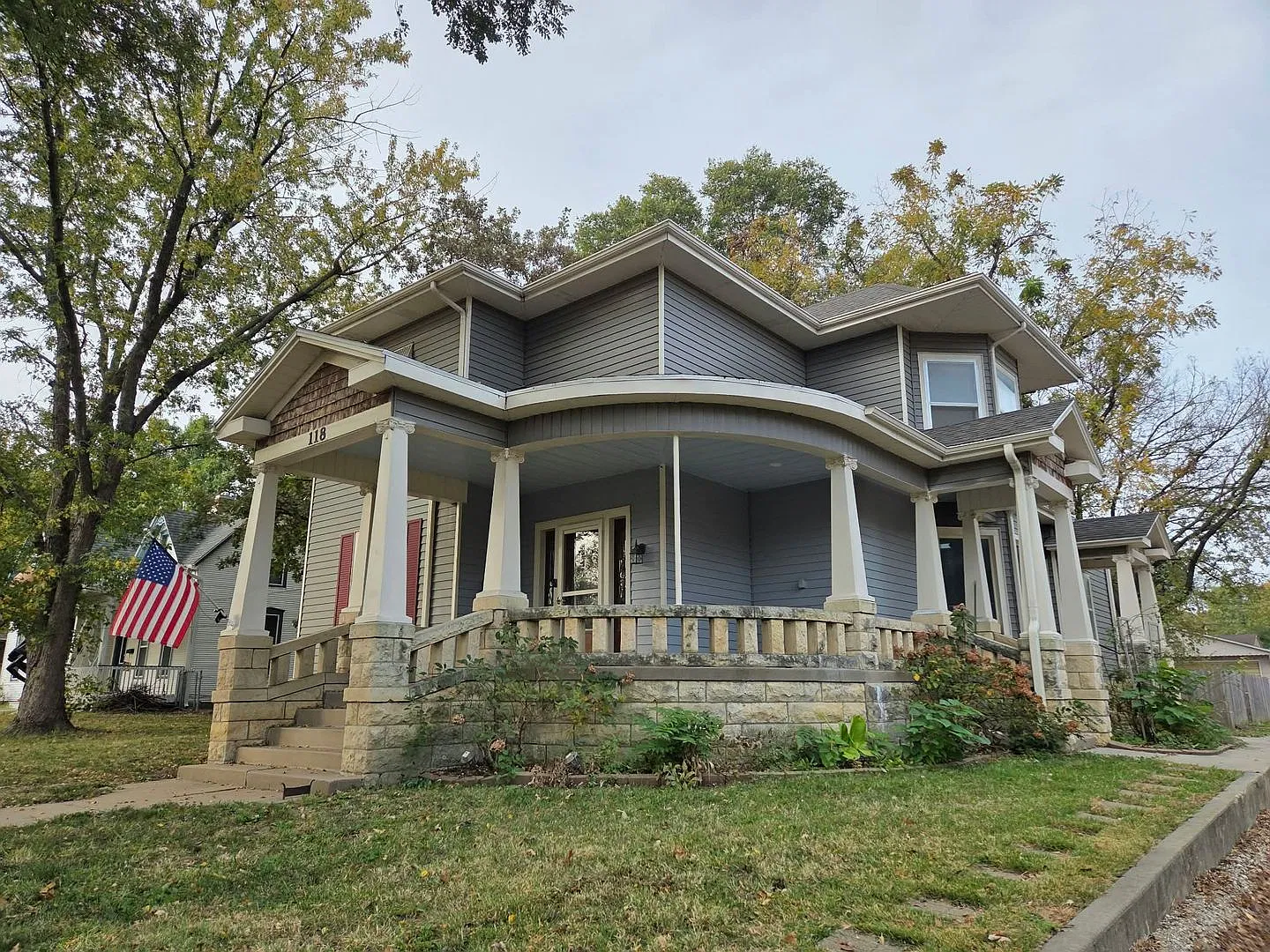 Spacious 5-Bedroom Home with Character, Charm & Private Mother-in-Law Suite! — Photo 3