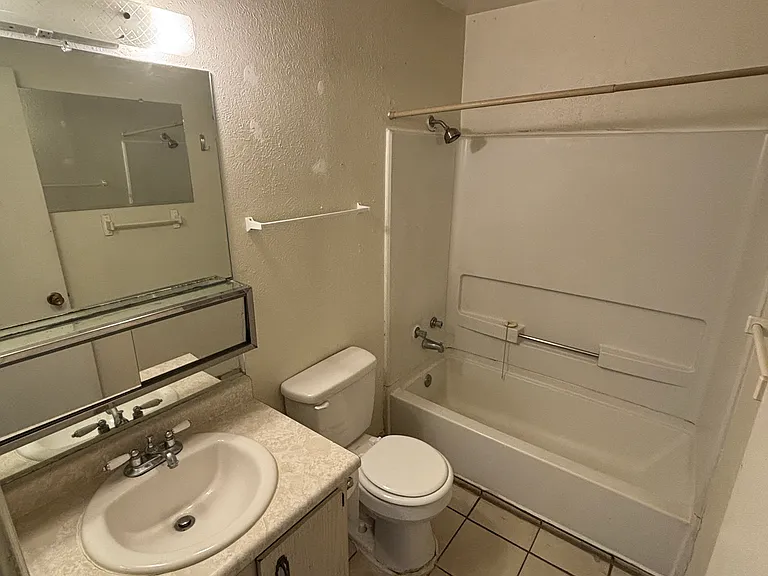 11009 Towner Ave NE #D — Photo 15