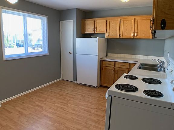 3rd image of 701 Beacon Hill Dr #37