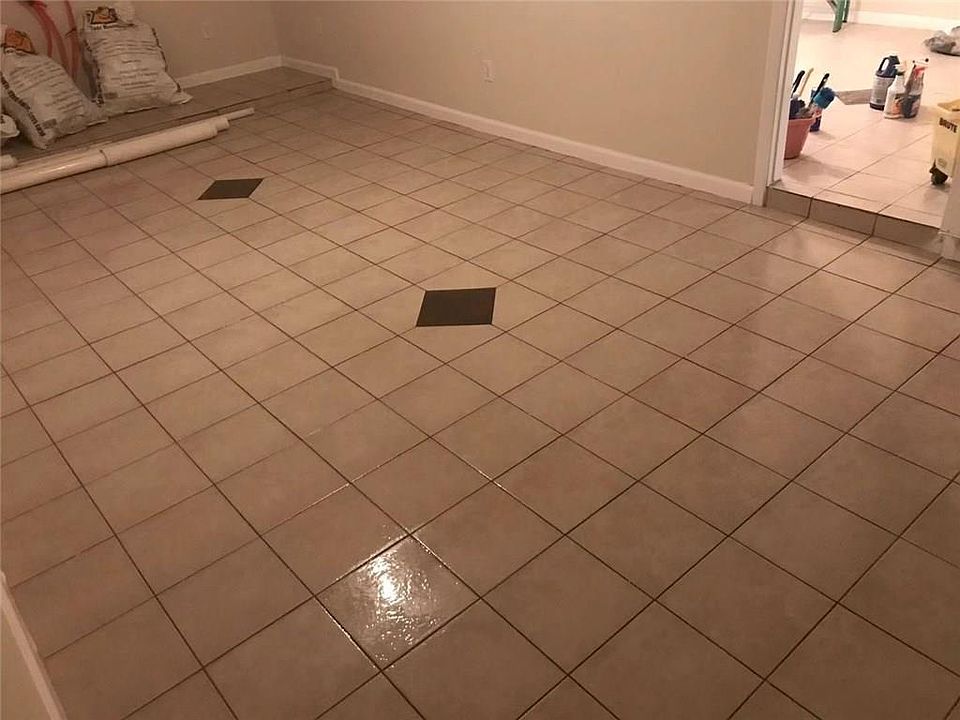 2nd image of 1017 Glynn Dr
