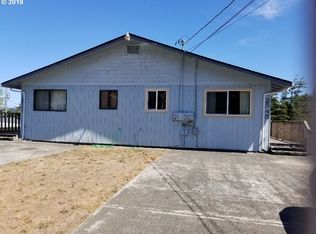 2543 Myrtle St, North Bend, OR 97459