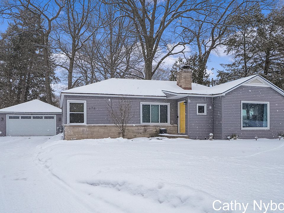 1st image of 676 Cambridge Dr