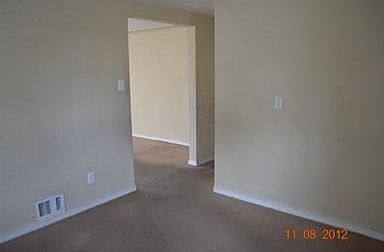 4th image of 1341 S Knox Ct