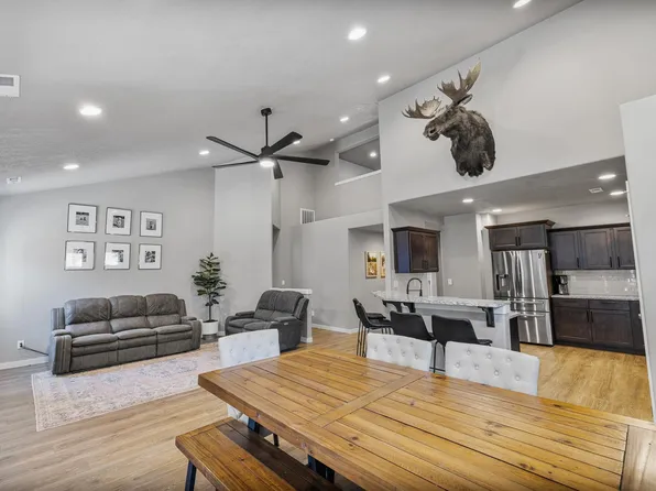 20440 N Wandering Pines Rd, Rathdrum, ID 83858