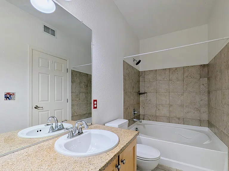1465 Blue Sky Cir #208 — Photo 14