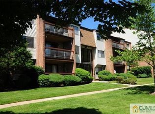 1811 Edison Glen Ter #1811, Edison, NJ 08837