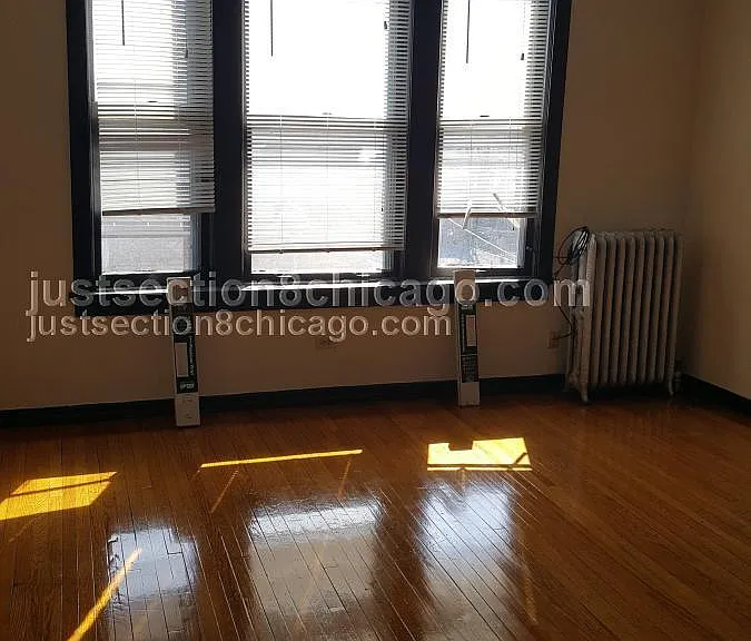 6228 S Eberhart Ave #2 — Photo 5