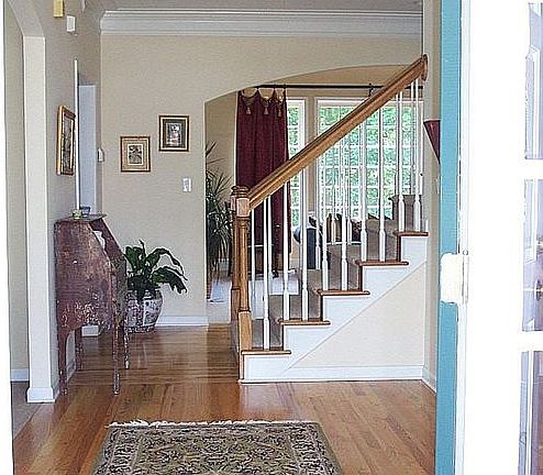 4th image of 425 Woodcreek Ln