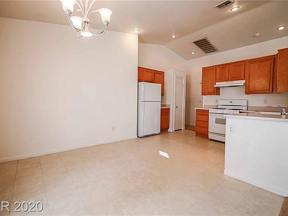 4th image of 6127 Magic Mesa St