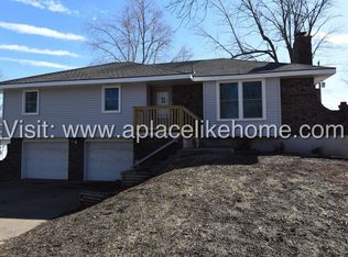 509 SW Elwood Dr, Lees Summit, MO 64081