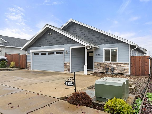 2nd image of 1758 Pearl Eye Ln