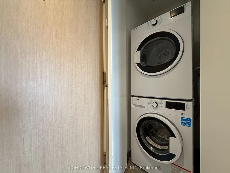 5 Soudan Ave #2112 — Photo 8