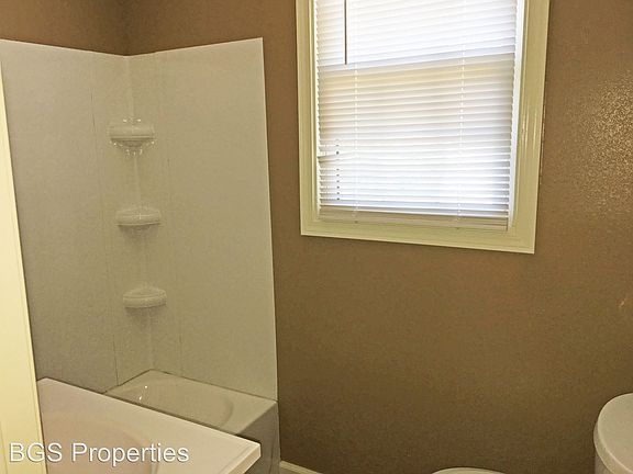 5th image of 529 N Sampson Ave APT 6B