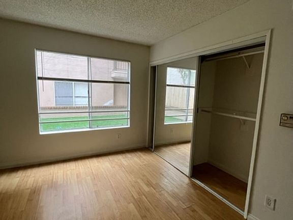5th image of 3344 Castle Heights Ave #103