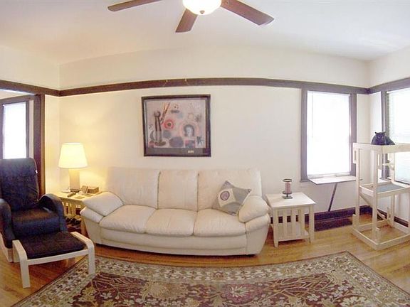 2nd image of 1532 Marengo Ave