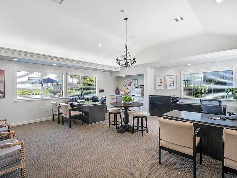 Hampton Pointe — Photo 45