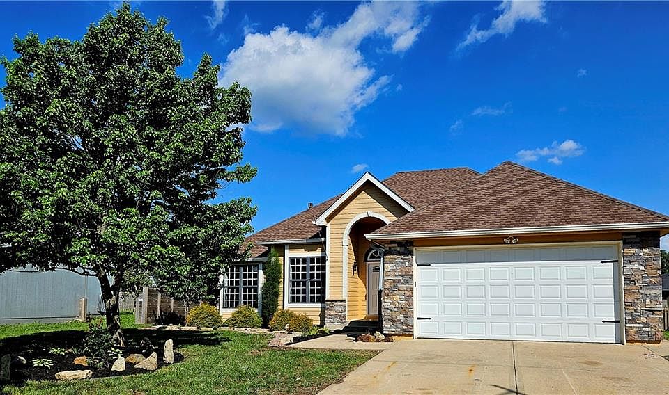 1st image of 1309 Thomas Dr