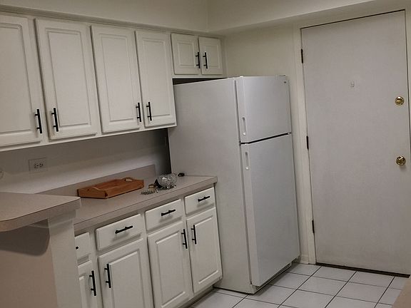 3rd image of 11620 Blackhawk Ct APT 2C
