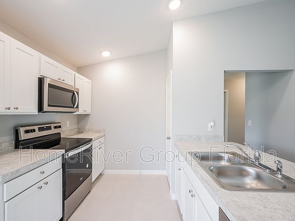 5th image of 6011 Pat Ave N