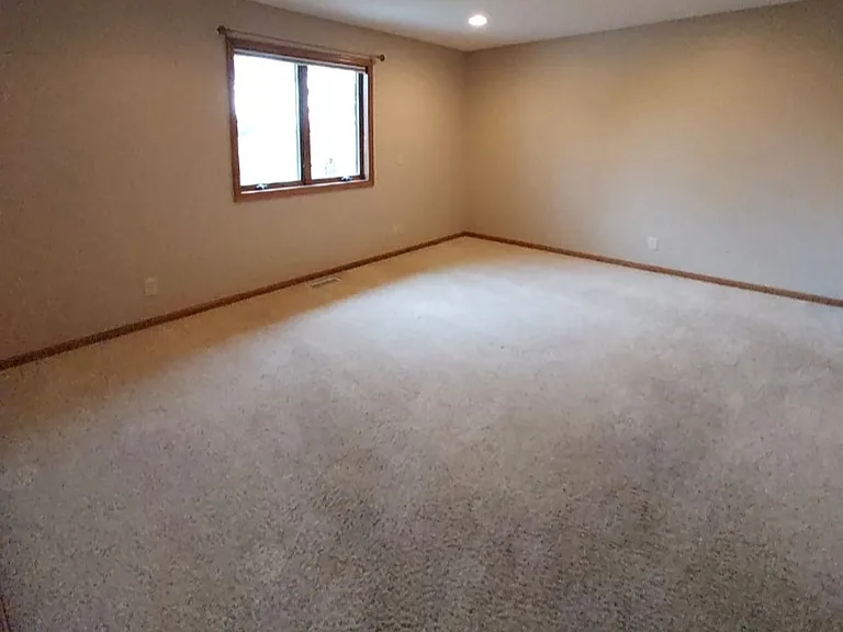 459 Jefferson St — Photo 8
