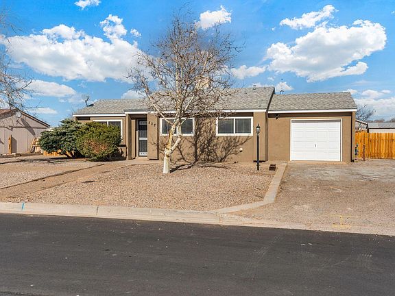 2nd image of 527 Brazos Dr SE