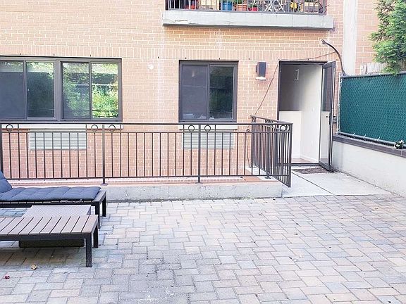 4th image of 318 E 112th St APT 1B