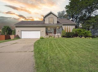 4934 Ledgerock St, Jackson, MI 49201