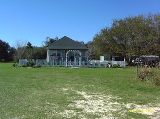 492 Ramona Rd, Seadrift, TX 77983