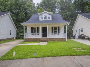 321 Cross Hill Ln, Holly Springs, NC 27540