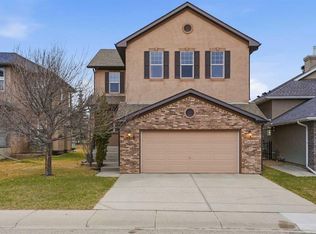 6 Springborough Grn SW, Calgary, AB T3H 5M6