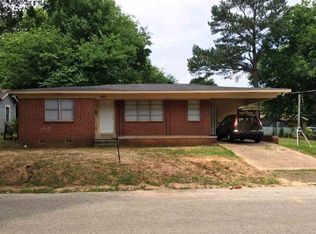 903 Elmore St, Marshall, TX 75670