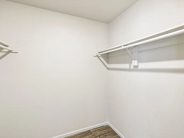 25-web-or-mls-N 23rd Ave-S0307-025