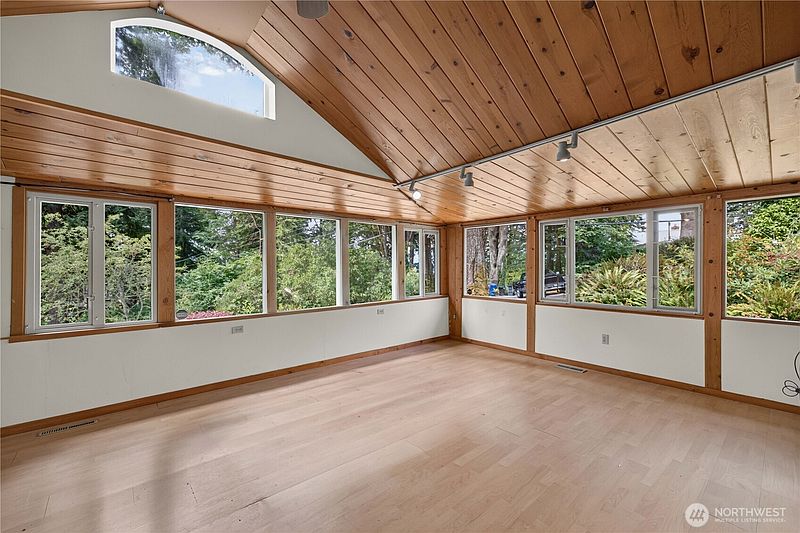 4th image of 26516 8th Avenue S