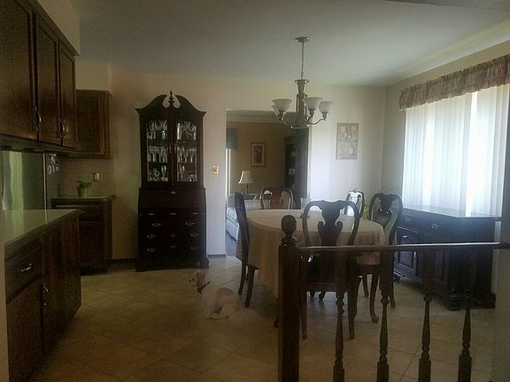 3rd image of 17921 Brentwood Dr