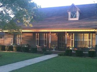 206 Girard Ave, Muscle Shoals, AL 35661