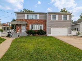 38 Spencer Ave, Lynbrook, NY 11563