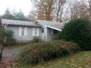 252 Ford Rd, Warne, NC 28909