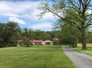 217 Valley Rd, Etters, PA 17319