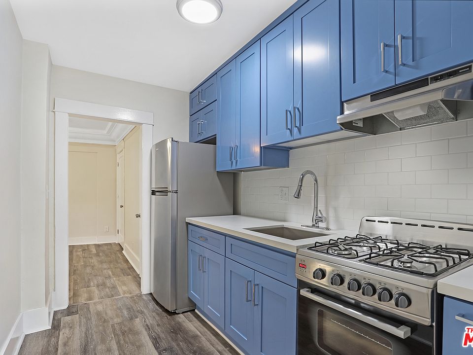 1st image of 1129 Echo Park Ave