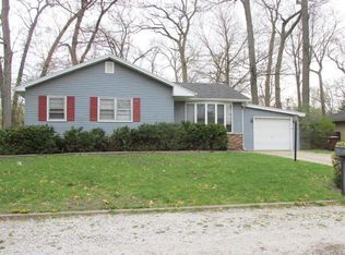 321 Black Oak Dr, Trail Creek, IN