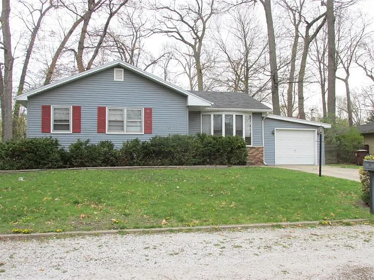 321 Black Oak Dr photo 1