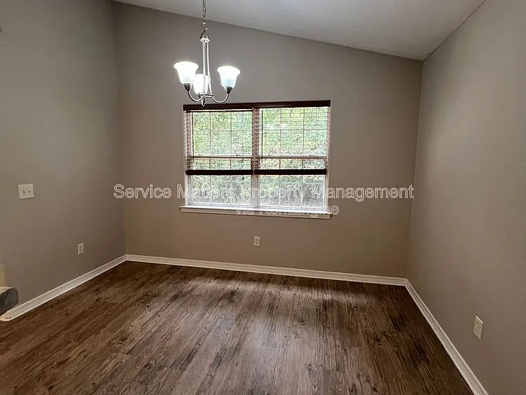 5959 Sleepy Hollow Ct — Photo 23