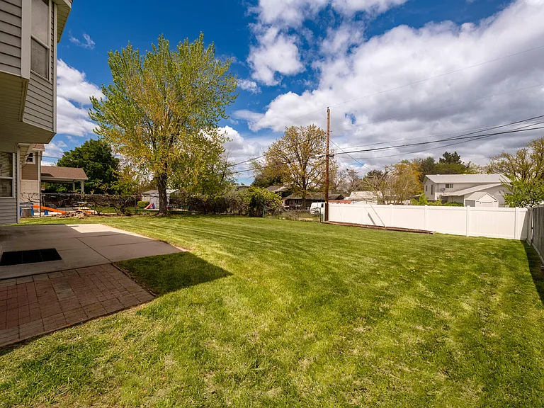 1447 E Marbella St — Photo 13